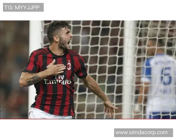 AC米兰迎战克拉瓦约期待精彩对决球迷热情高涨助威现场气氛火热